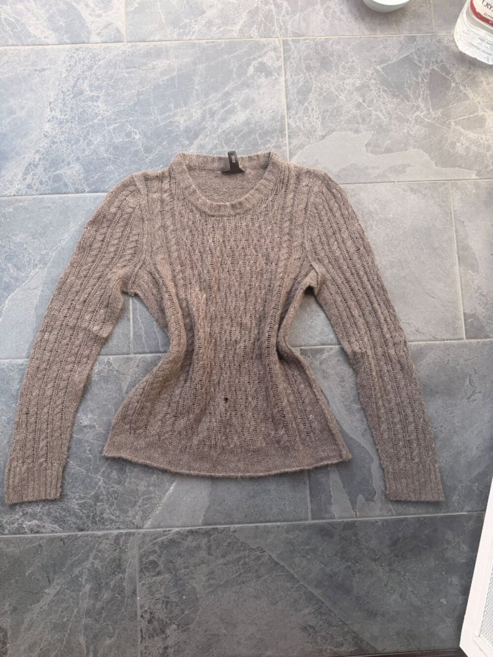 y2k long sleeve brown gray cashmere pullover sweater (hole) twilight bella swan